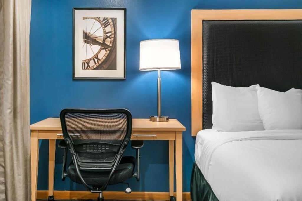 Best Western River Terrace Cheboygan Exterior foto